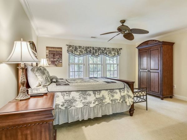 Vacation Home 5 Minute Walk to the Beach in Hilton Head