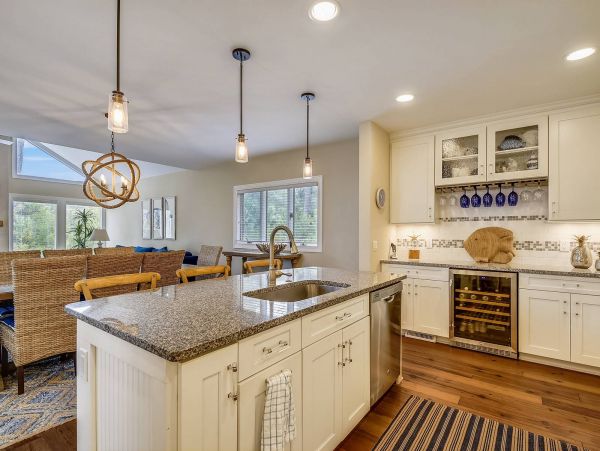 Beautiful & Spacious 3 Bedroom Pool Home in Hilton Head