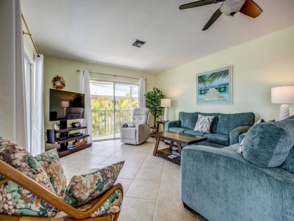 Waterfront Vacation Home in Marathon with Boat Dock Sleeps 6