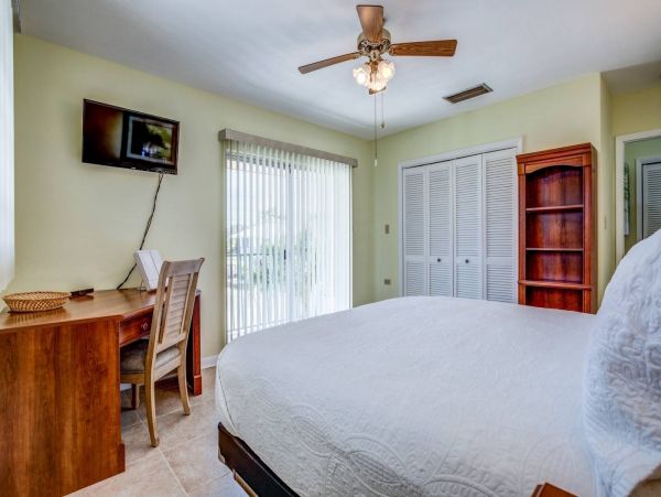 Waterfront Vacation Home in Marathon with Boat Dock Sleeps 6