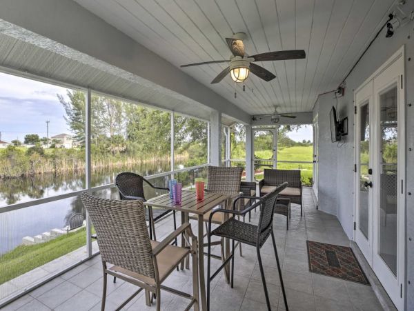 Cape Coral Vacation Home Canal View 3 Bedrooms Sleeps Six