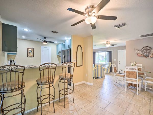 Cape Coral Single Level Home 3 Bedrooms And Private Pool