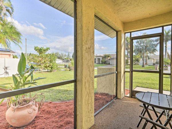 Cape Coral Single Level Home 3 Bedrooms And Private Pool