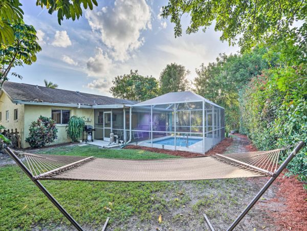 Cape Coral Single Level Home 3 Bedrooms And Private Pool