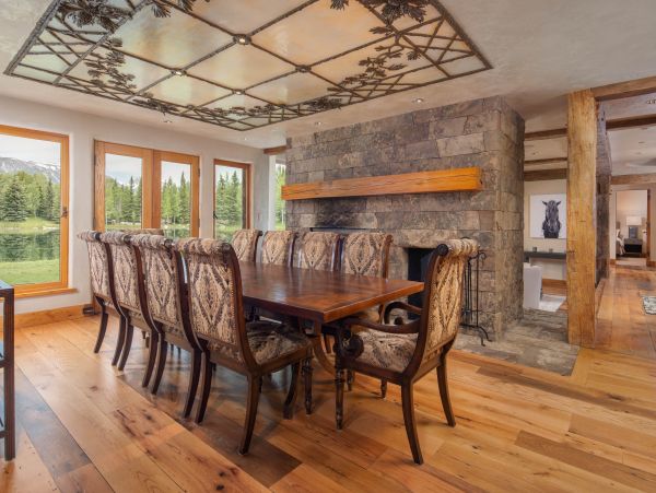 Luxury Retreat in Jackson Hole with Mountain Views 14 Guests
