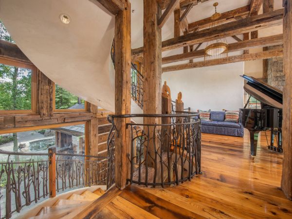 Luxury Retreat in Jackson Hole with Mountain Views 14 Guests