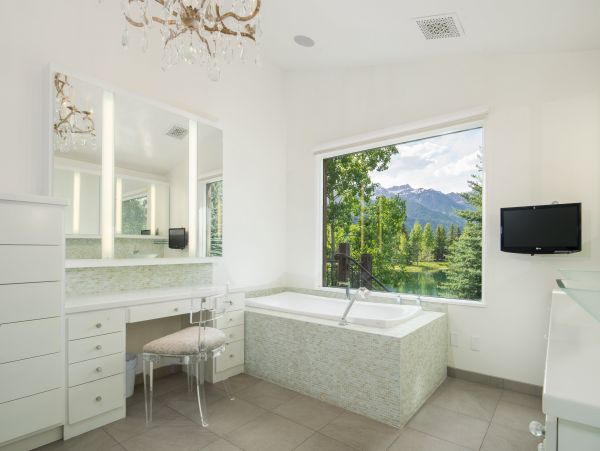 Luxury Retreat in Jackson Hole with Mountain Views 14 Guests