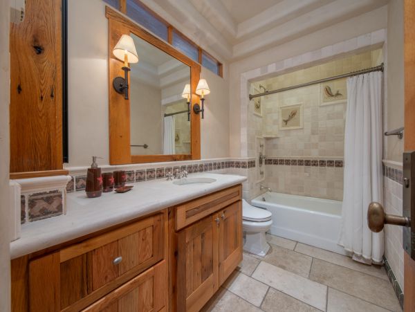 Luxury Retreat in Jackson Hole with Mountain Views 14 Guests
