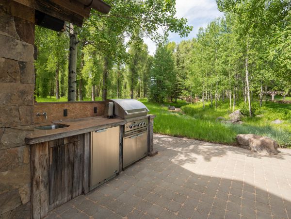 Luxury Retreat in Jackson Hole with Mountain Views 14 Guests