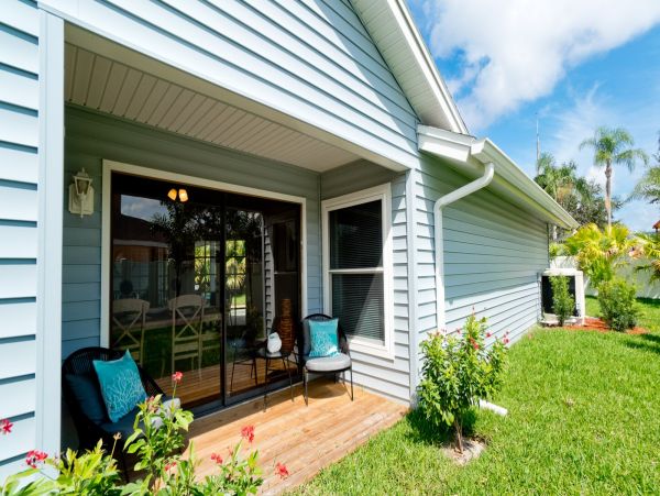 Charming Bradenton 4 Bedroom Vacation Home With Heated Pool