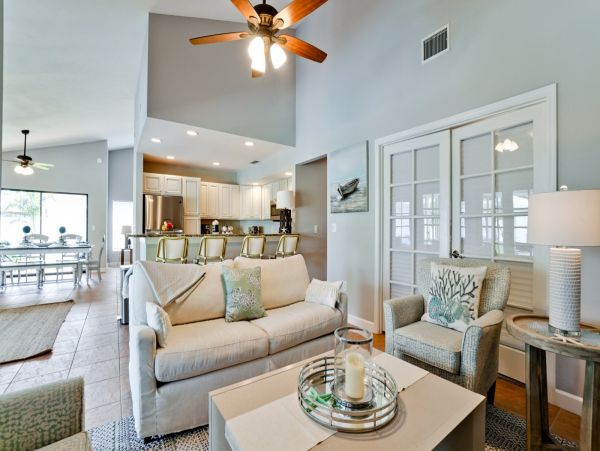 Charming Bradenton 4 Bedroom Vacation Home With Heated Pool