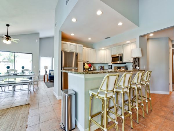 Charming Bradenton 4 Bedroom Vacation Home With Heated Pool