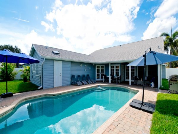 Charming Bradenton 4 Bedroom Vacation Home With Heated Pool