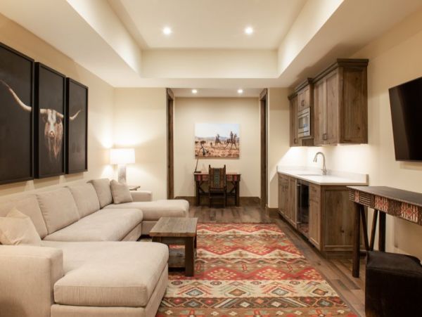 Big Sky Luxury 10 Bedrooms Ski-In/Ski-Out Vacation Home