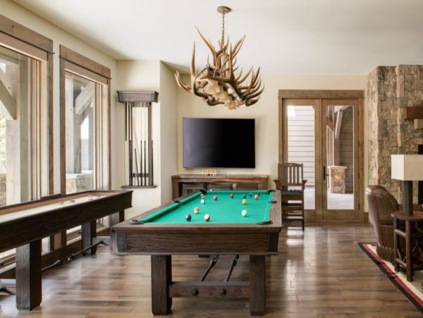 Big Sky Luxury 10 Bedrooms Ski-In/Ski-Out Vacation Home