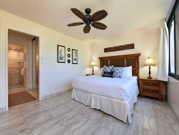 Beach Vacation Condo in Lahaina Sleeps Six Guests
