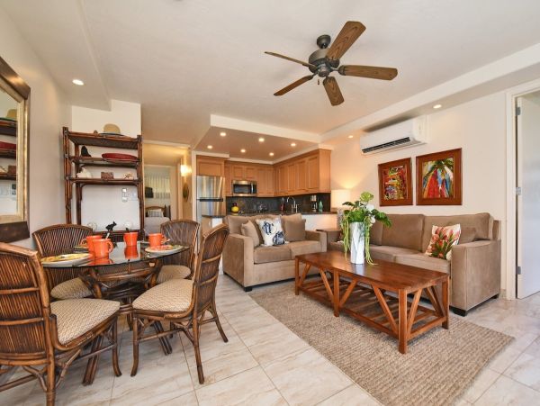 Beach Vacation Condo in Lahaina Sleeps Six Guests