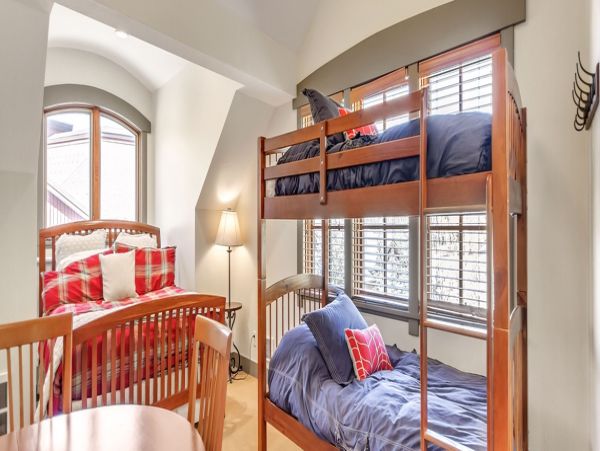 Brighton Home 999387