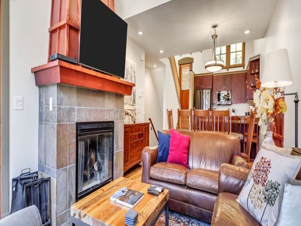 Brighton Home 999387
