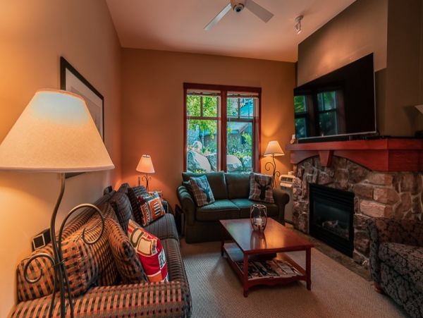 Brighton Condo 999388