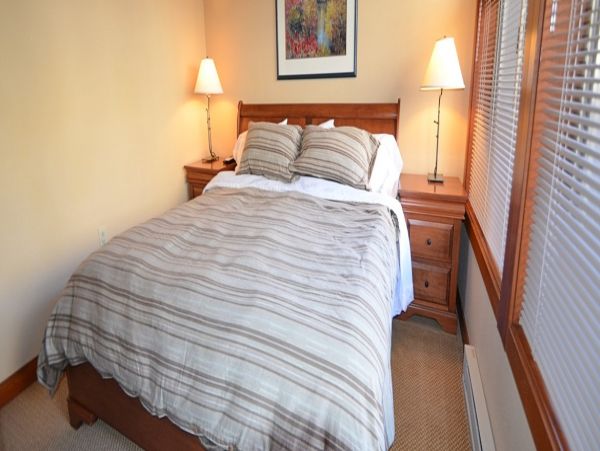 Brighton Condo 999393