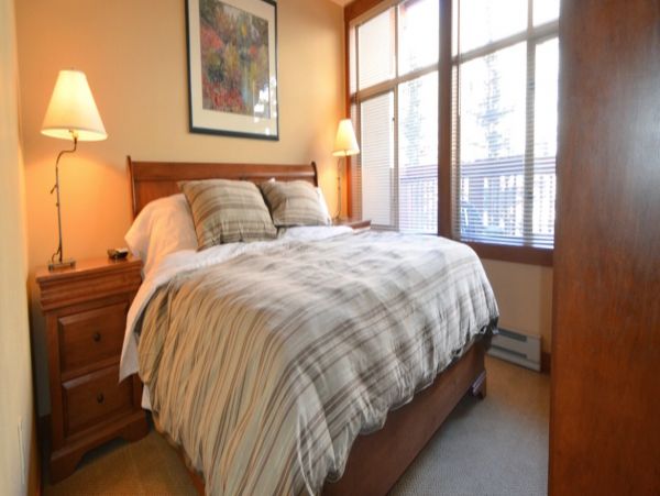 Brighton Condo 999393