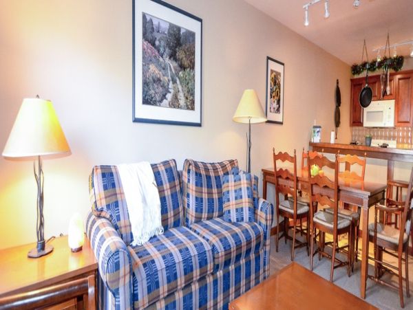 Brighton Condo 999393