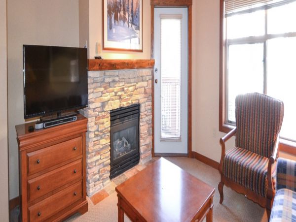 Brighton Condo 999393