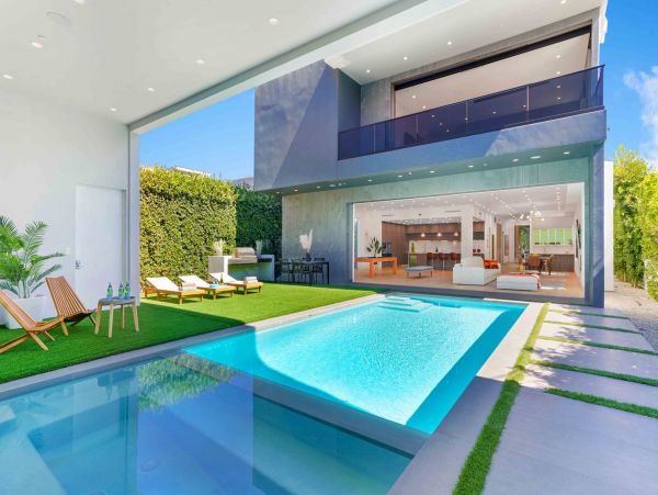 Los Angeles Home 999403