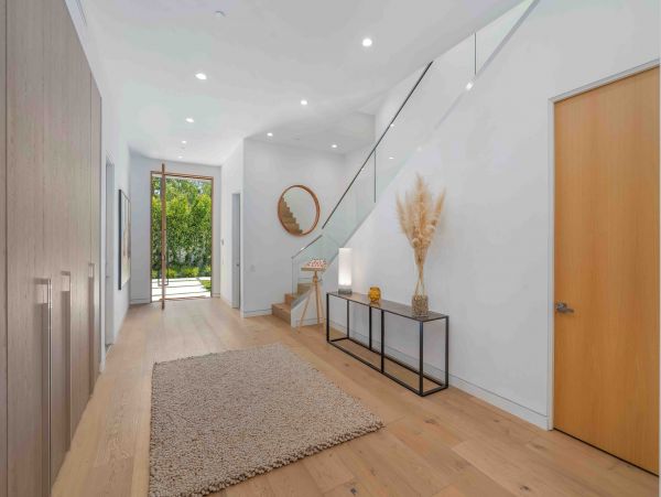 Los Angeles Home 999403