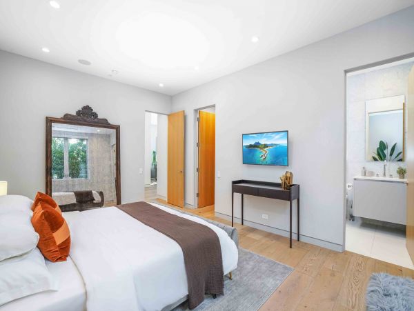 Los Angeles Home 999403
