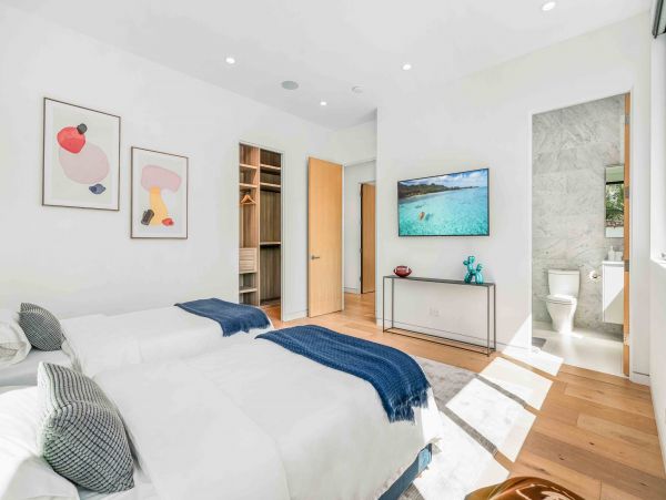 Los Angeles Home 999403