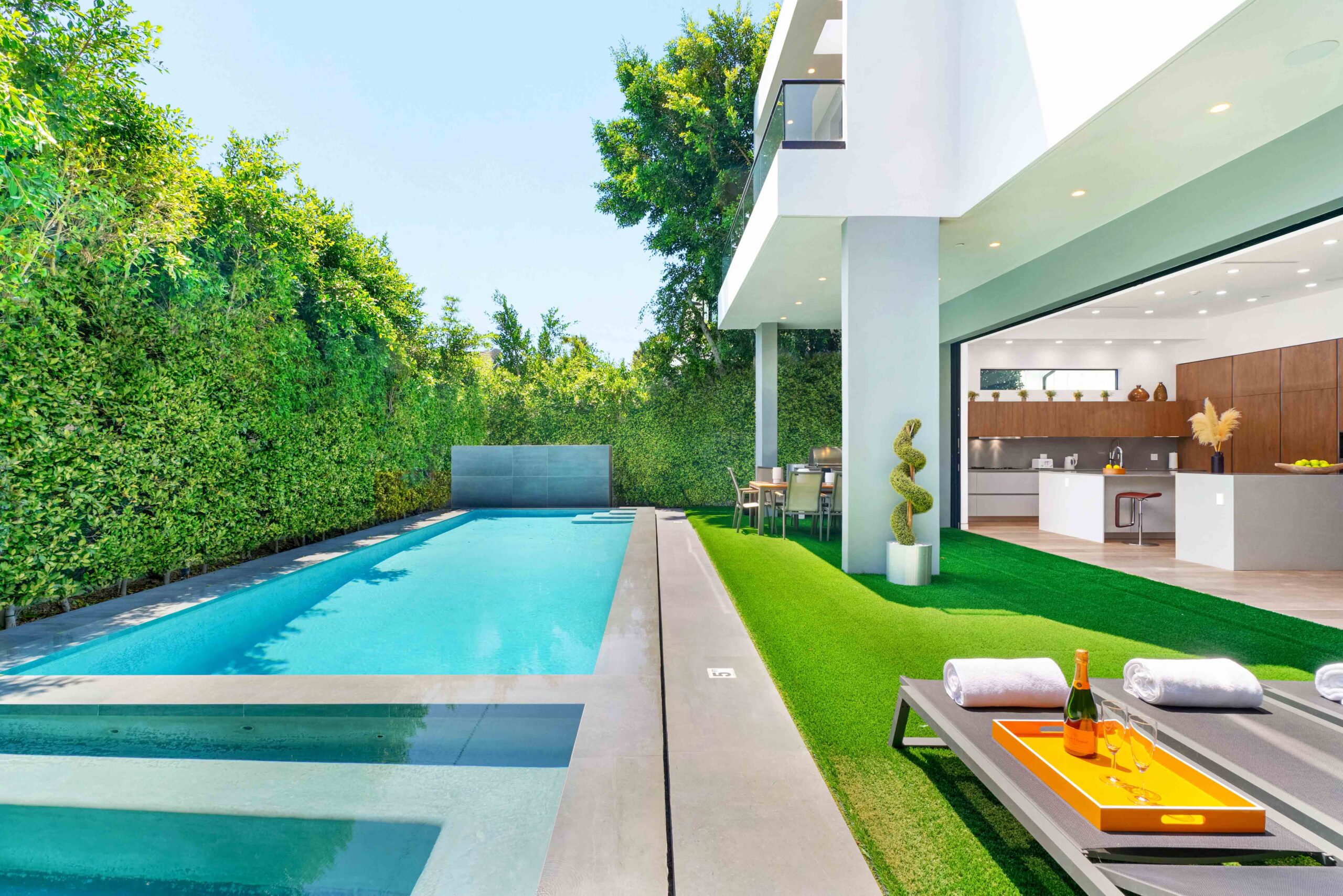 Los Angeles Home 999404
