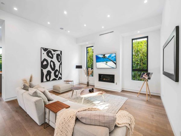 Los Angeles Home 999404