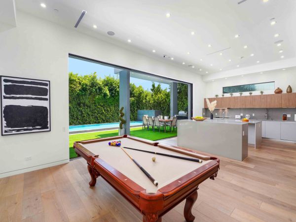 Los Angeles Home 999404