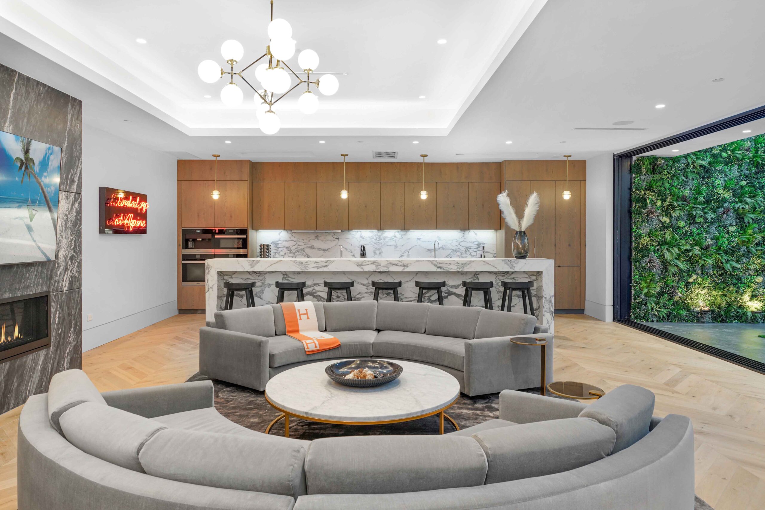 Los Angeles Home 999405