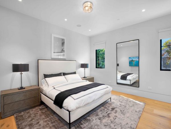 Los Angeles Home 999405