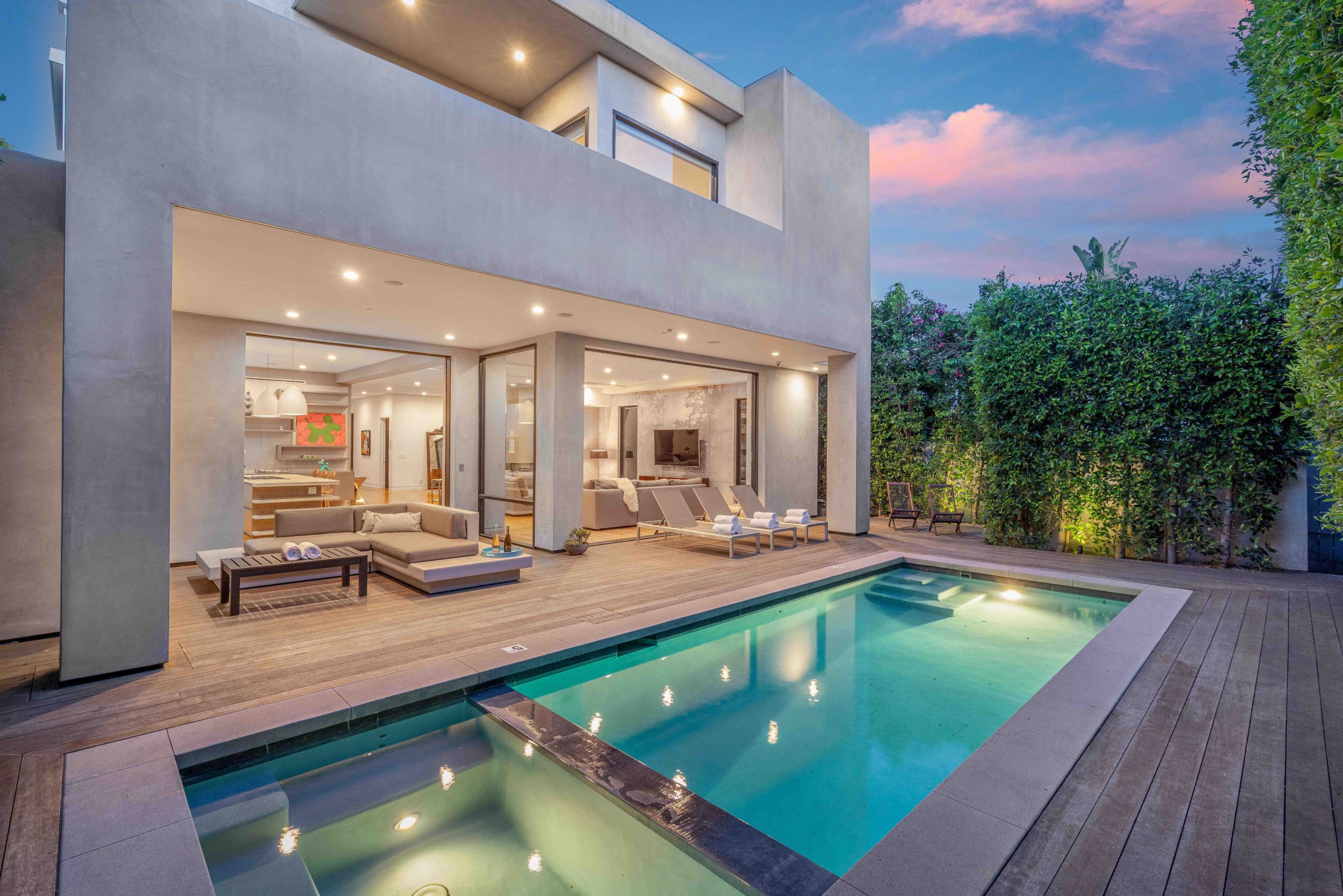 Los Angeles Home 999406
