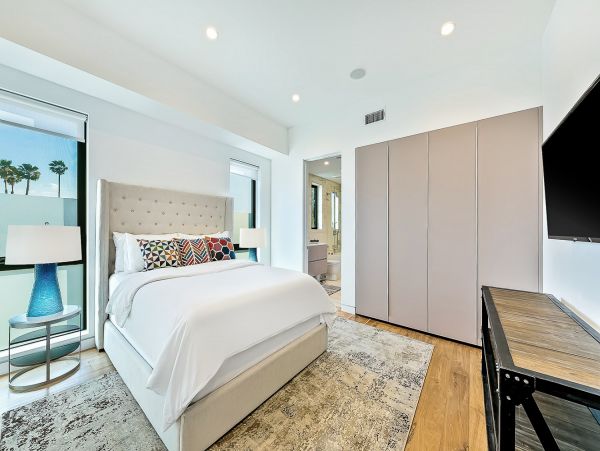 Los Angeles Home 999406