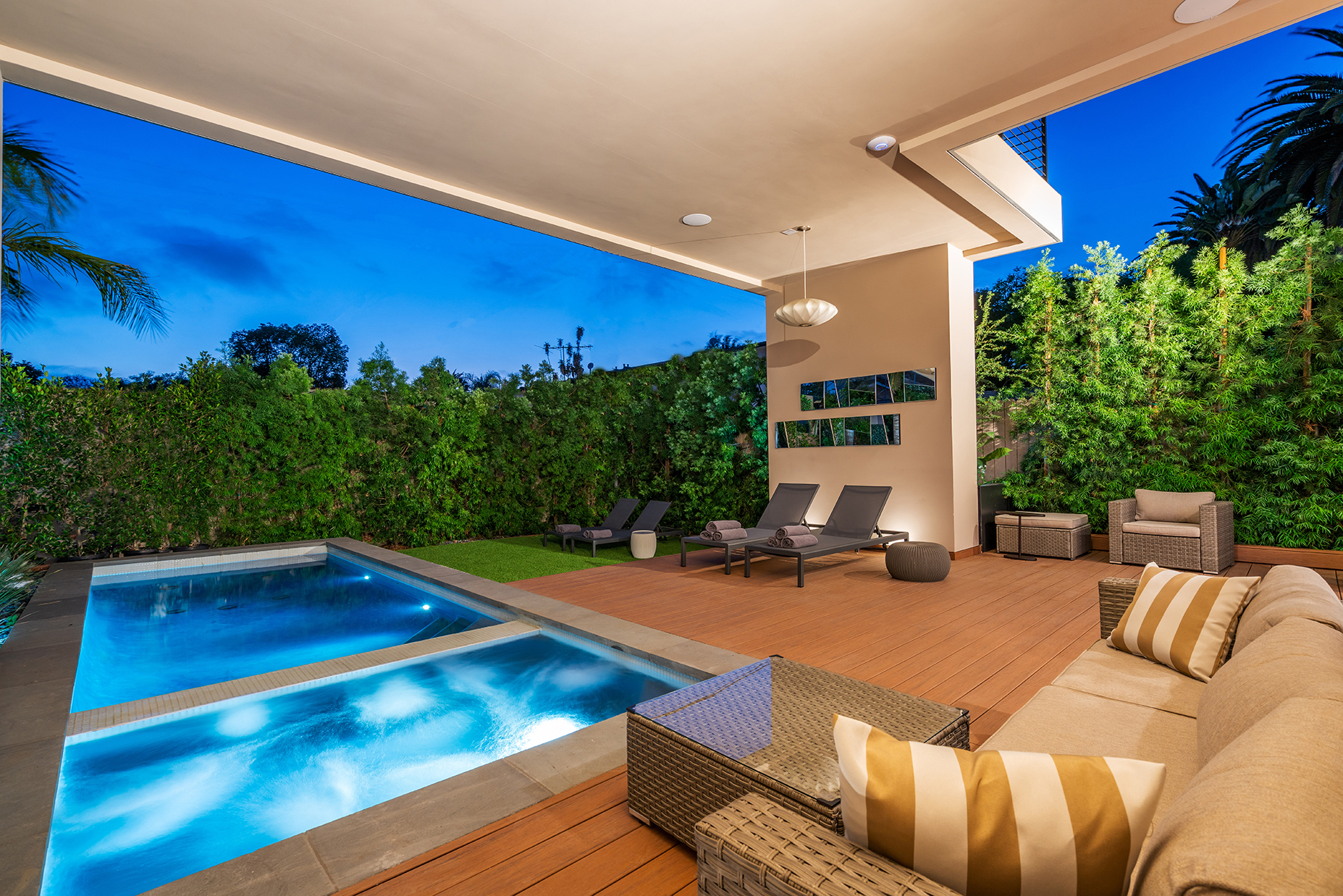 Los Angeles Home 999407