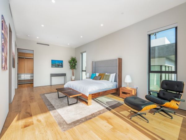 Los Angeles Home 999407