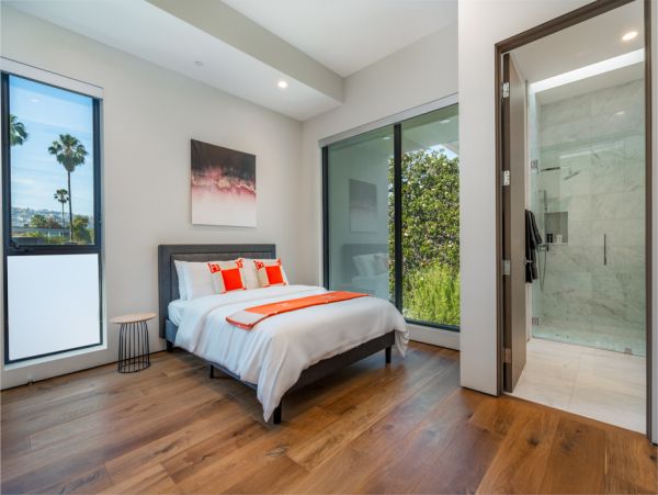 Los Angeles Home 999407