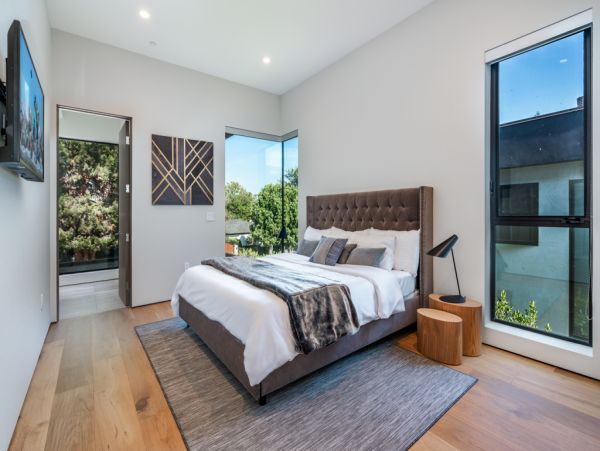 Los Angeles Home 999407