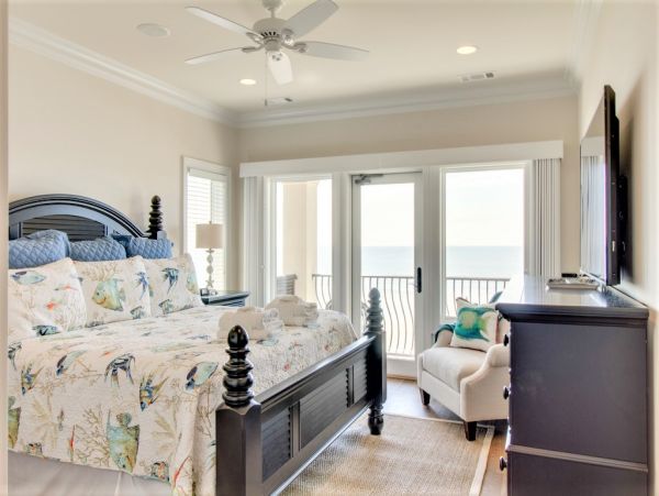 On Beach Hilton Head Vacation Pool Home With 6 Bedrooms