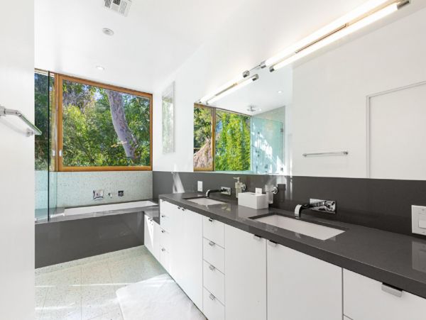 Los Angeles Home 999420