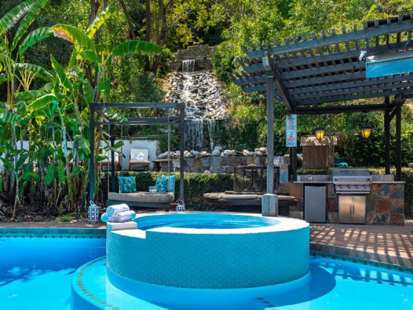 Los Angeles Home 999421
