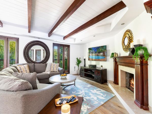 Los Angeles Home 999421