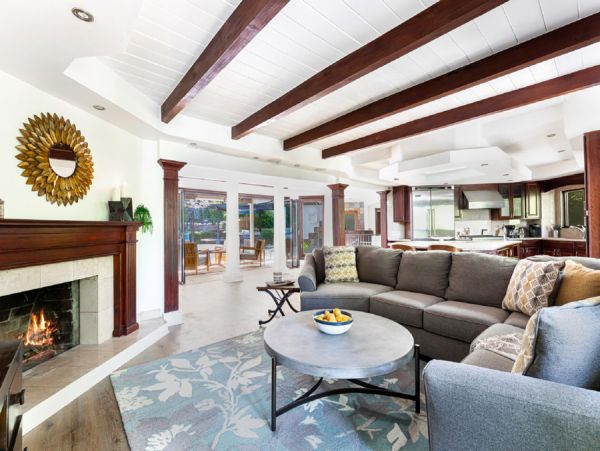 Los Angeles Home 999421