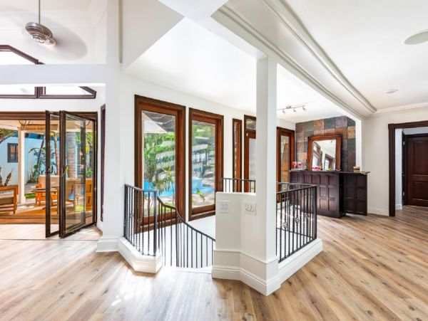 Los Angeles Home 999421