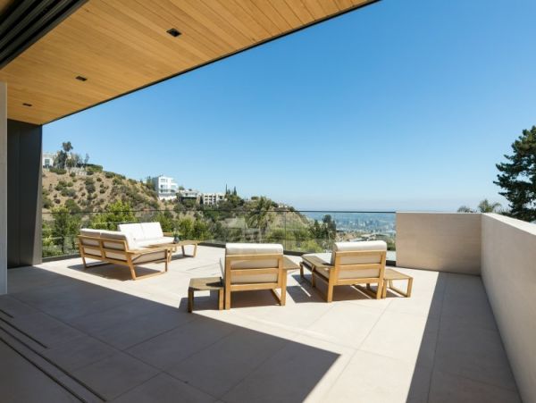 Los Angeles Home 999423